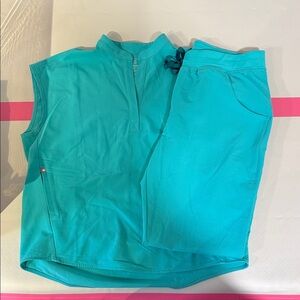 Figs oasis scrub set